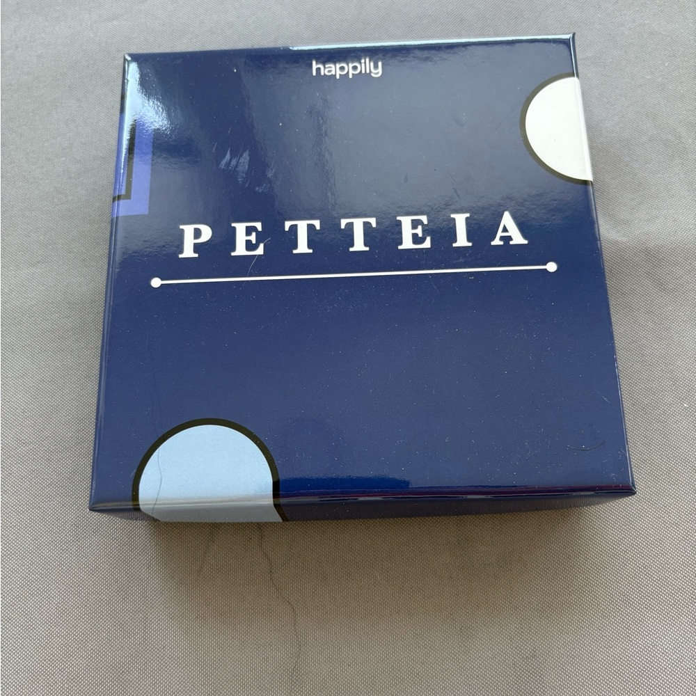 Happily PETTEIA Board Game